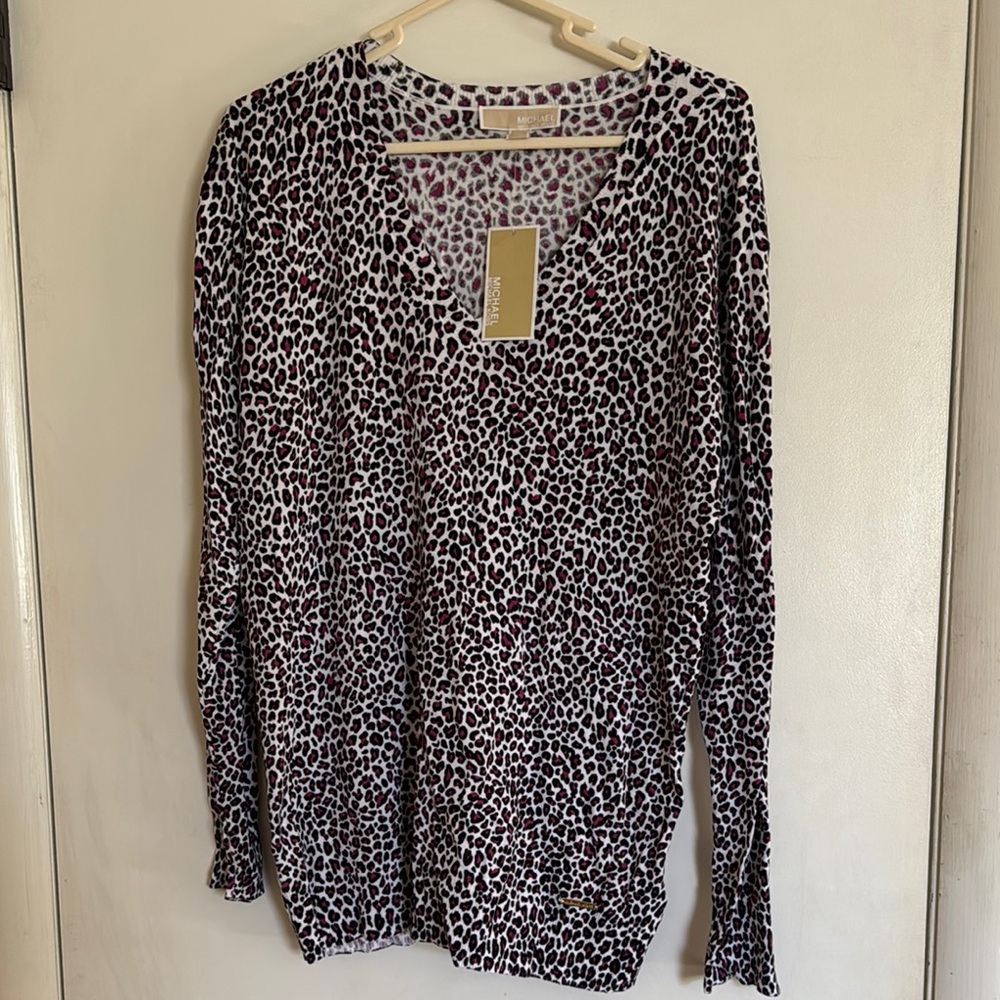 Michael Kors Leopard Print V-Neck Long Sleeve Top NWT